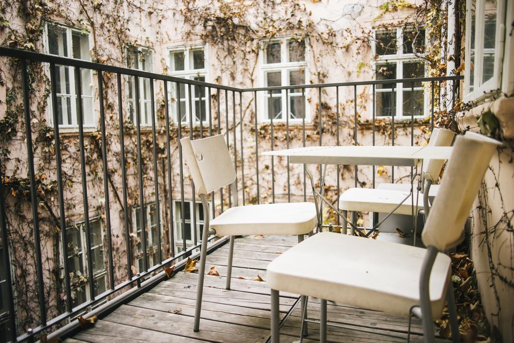 Living Center * Viena