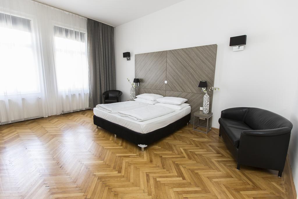 Aparthotel Carlton Opera