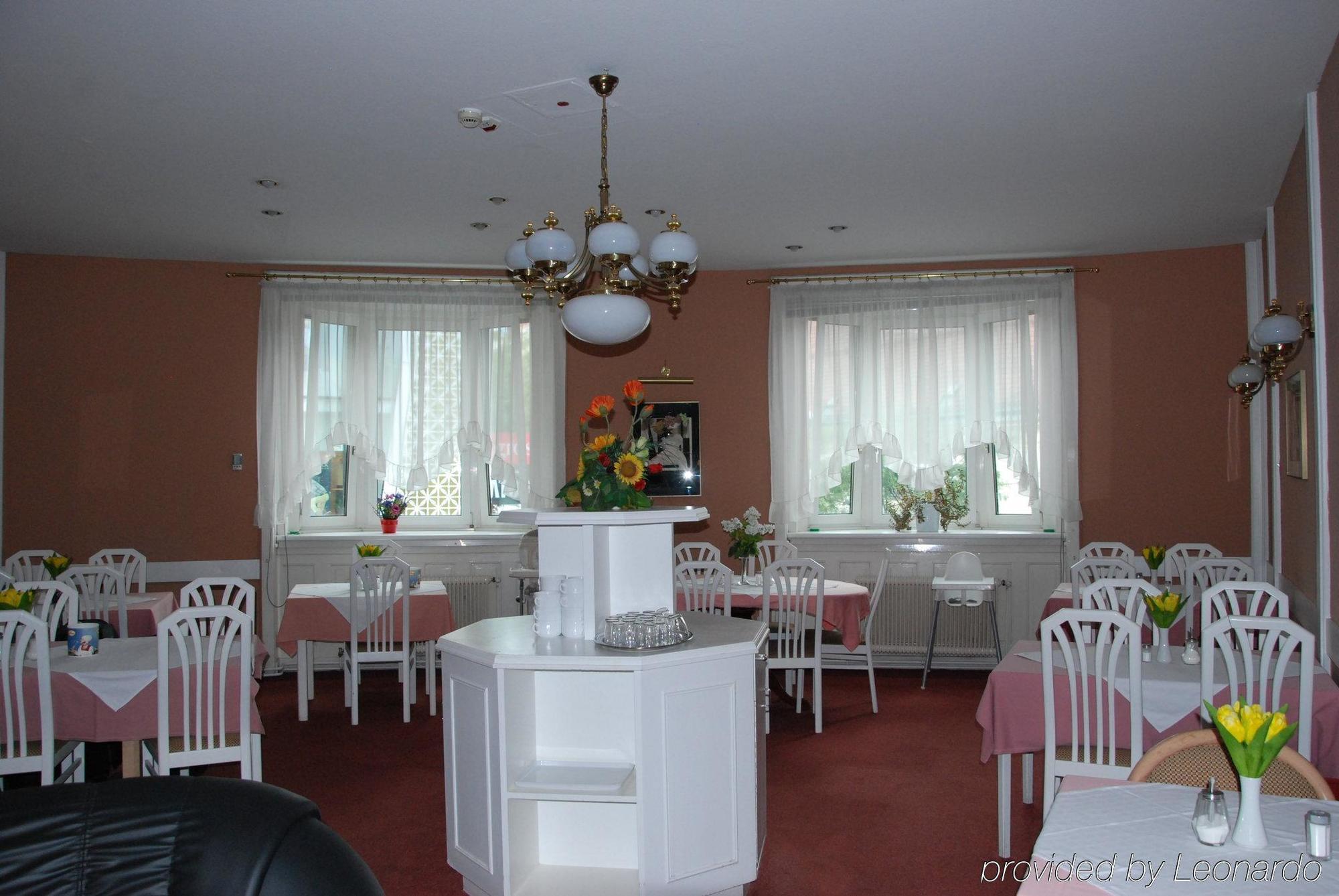 Continental Hotel-pension Bed & Breakfast