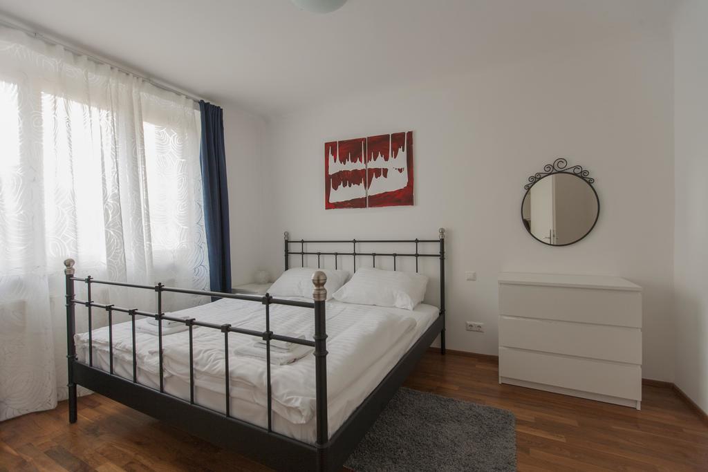 Apartment Heart Of *