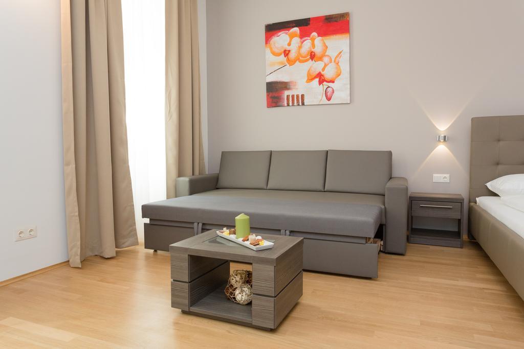 Yourapartment 1030 *