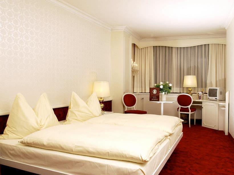 Elaya Center 4* Viena