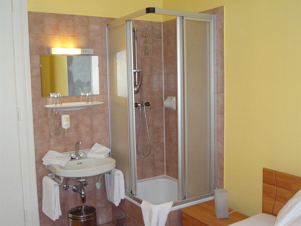 Lehrerhaus Hotel Viena