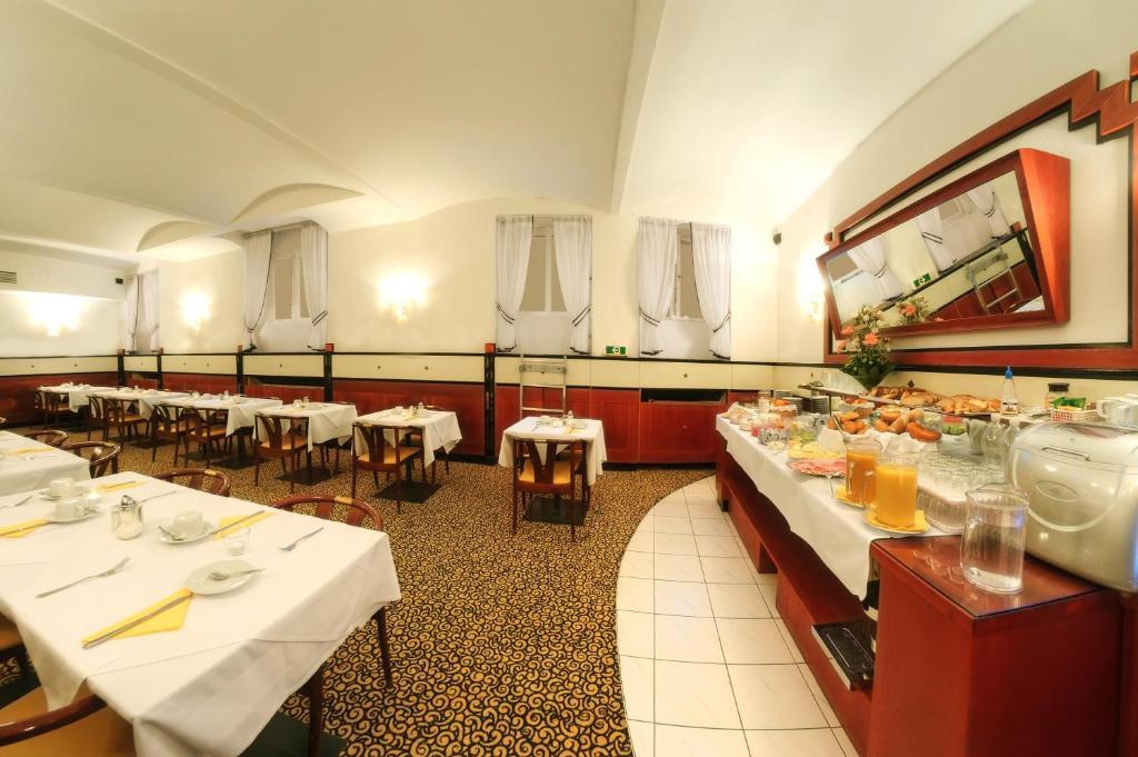 Carlton Opera Wien