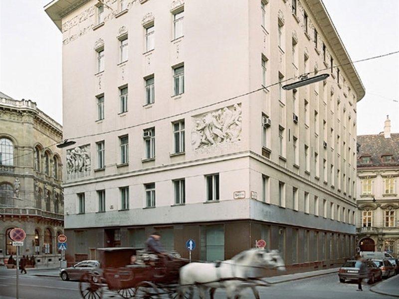 Hotel Radisson Blu Style Hotel, 4*