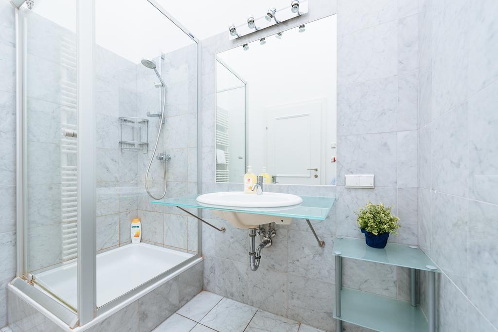 Apartments Next To Vienna Stateopera With Aircondition Apartment Vienna
