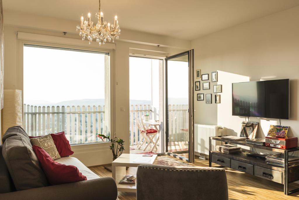 Apartment Sky View By Ichbucheat