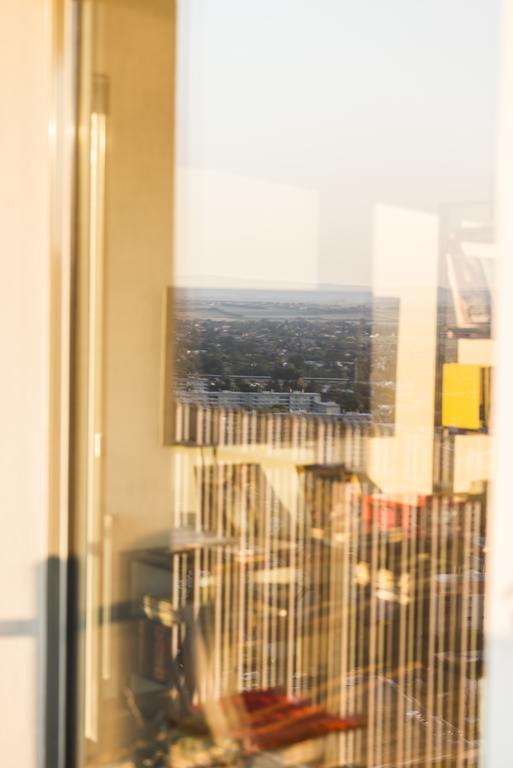 Sky View By Ichbucheat Apartment