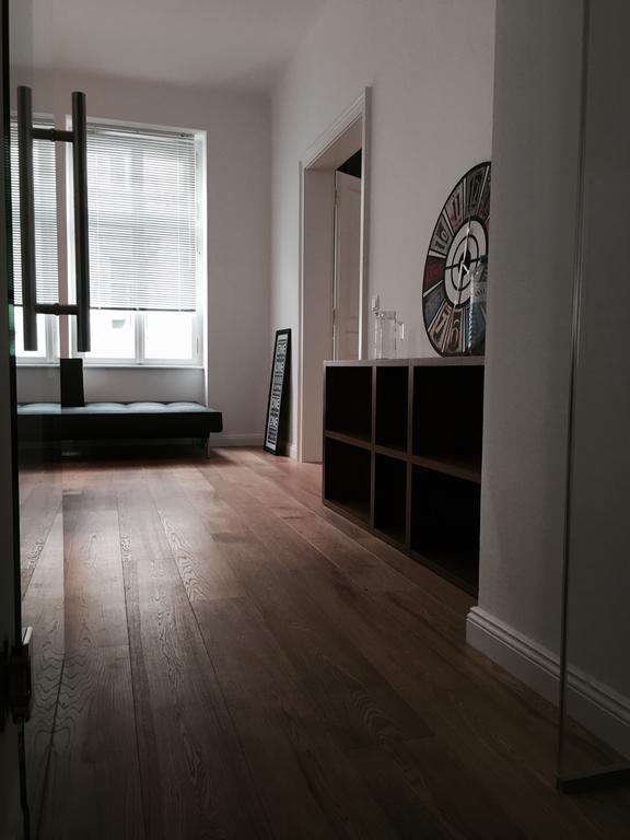 Apartment Square7