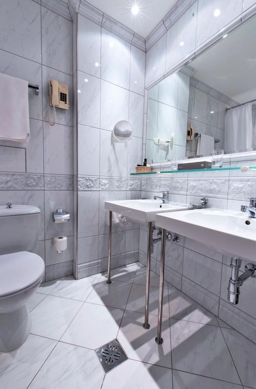 Koenig Von Ungarn Hotel 4*