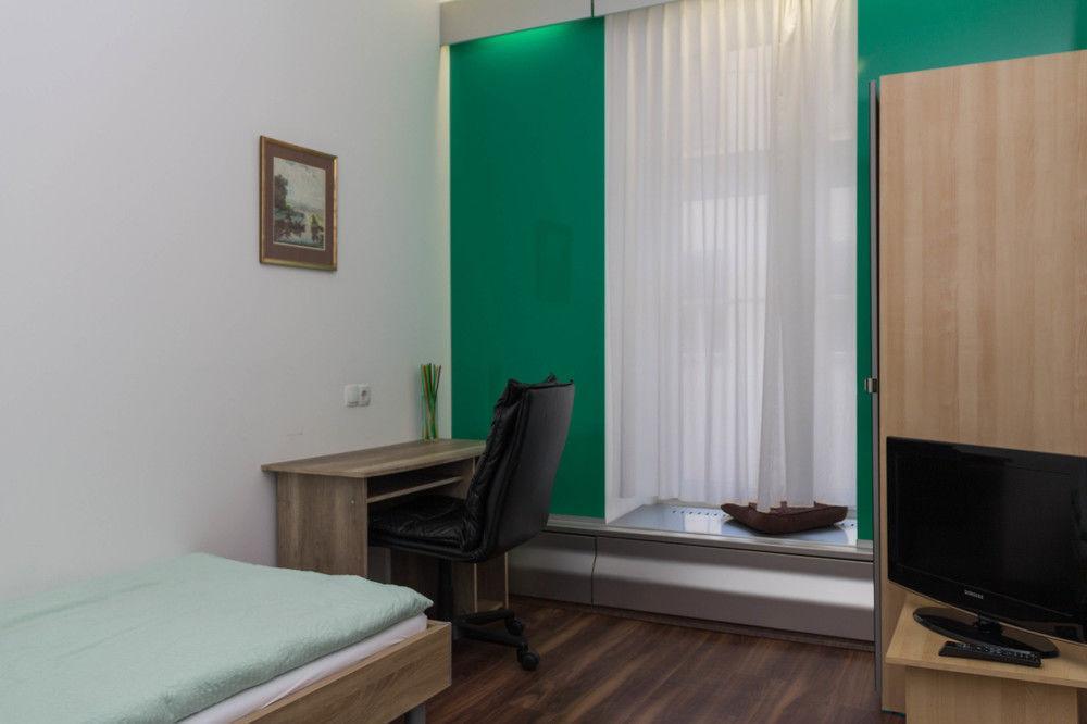 Guest house Dan In'n Out Vienna