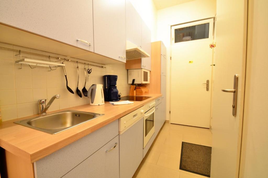 Ajo - Messe Flat - Self-check-in 3* Vienna