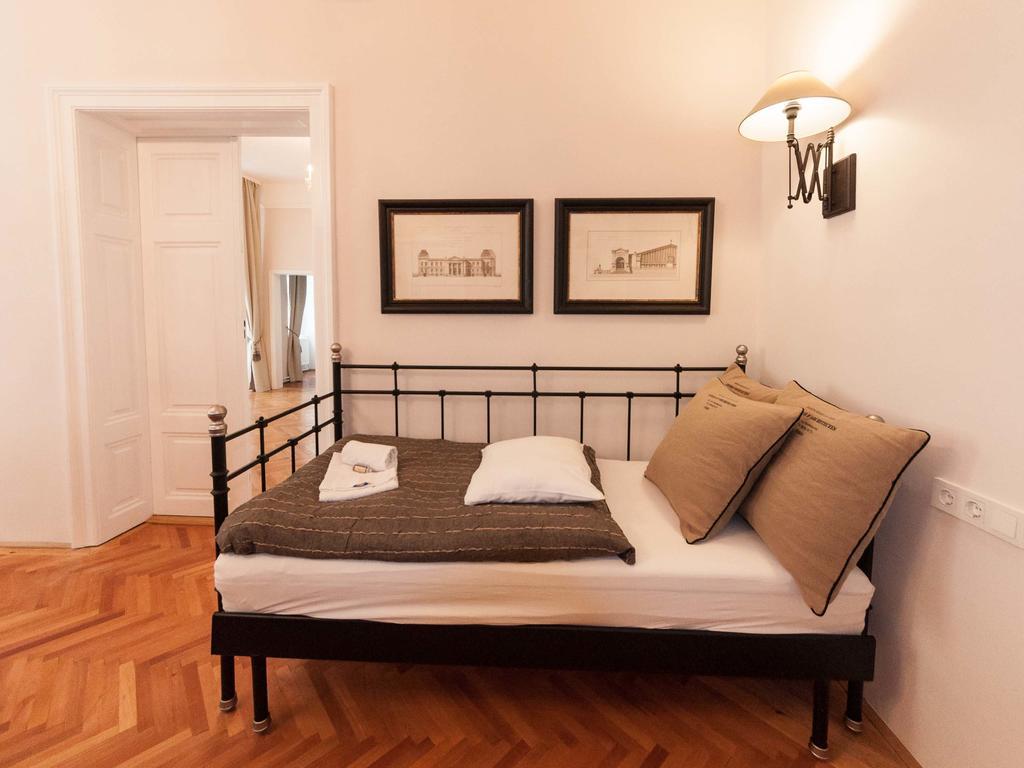 Apartment Elegant