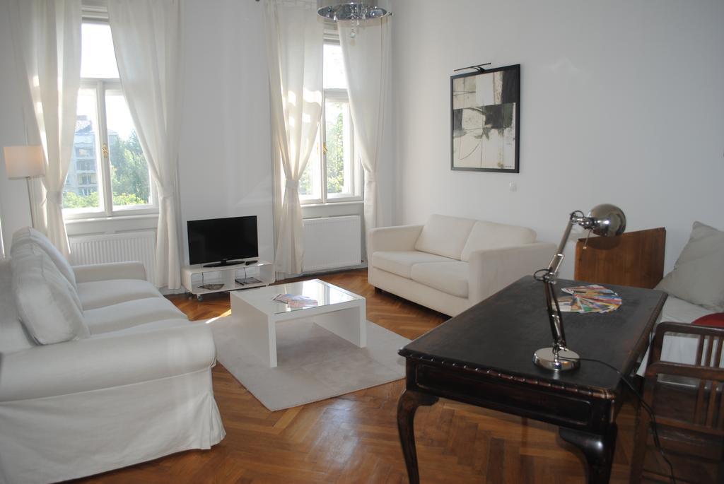 Kunsthaus Apartment *