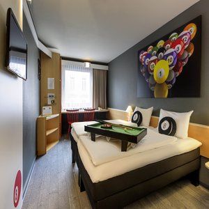 Ibis 3*
