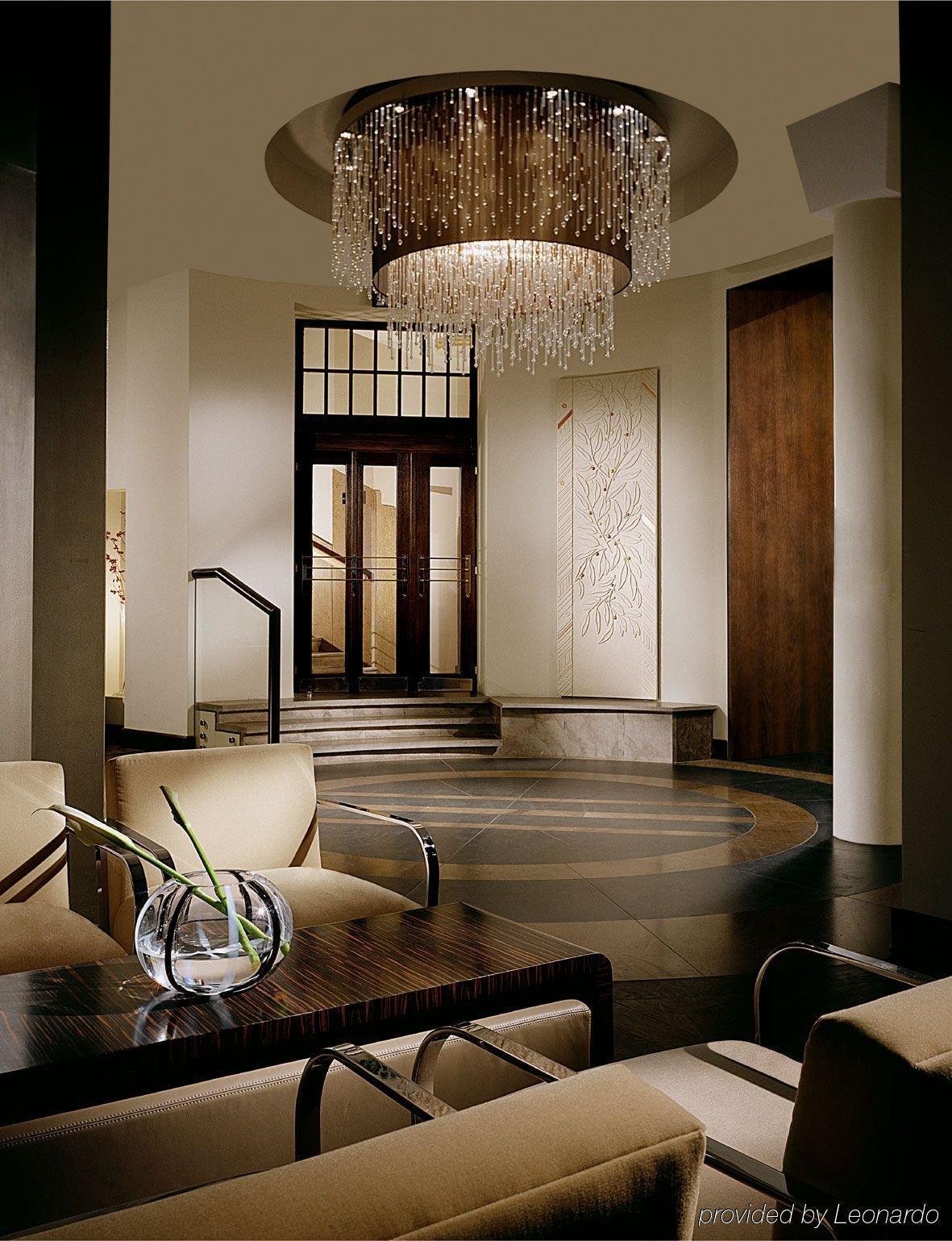 Hotel Radisson Blu Style Hotel, 4*