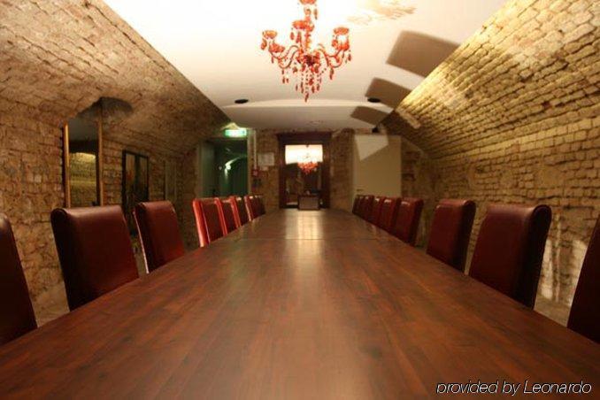 Hahn Hotel