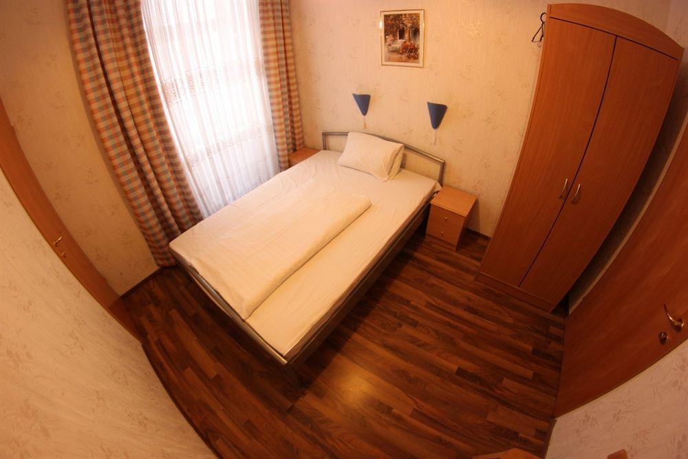 Arpi Bed & Breakfast 3*