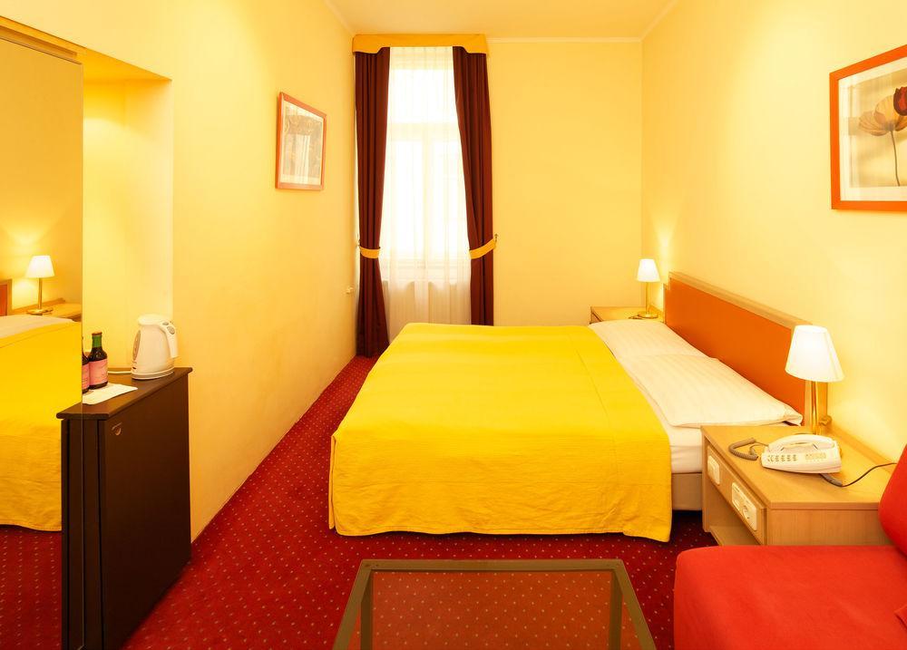 Hotel Westbahn 3*