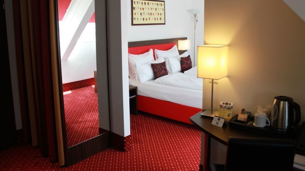 Western Amedia Hotel 4*