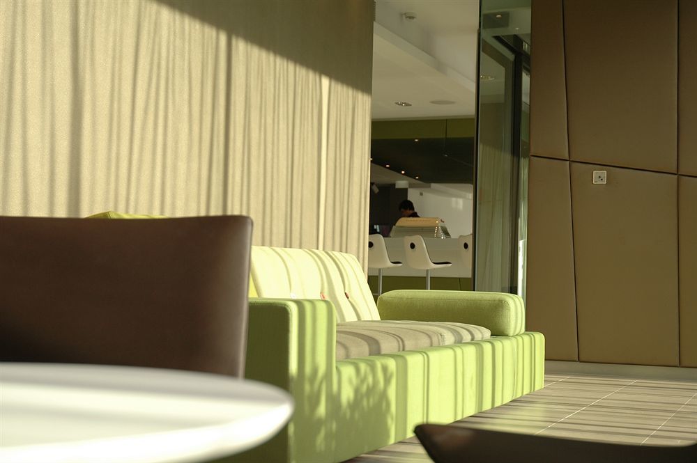 Plaza Gasometer 4* Viena