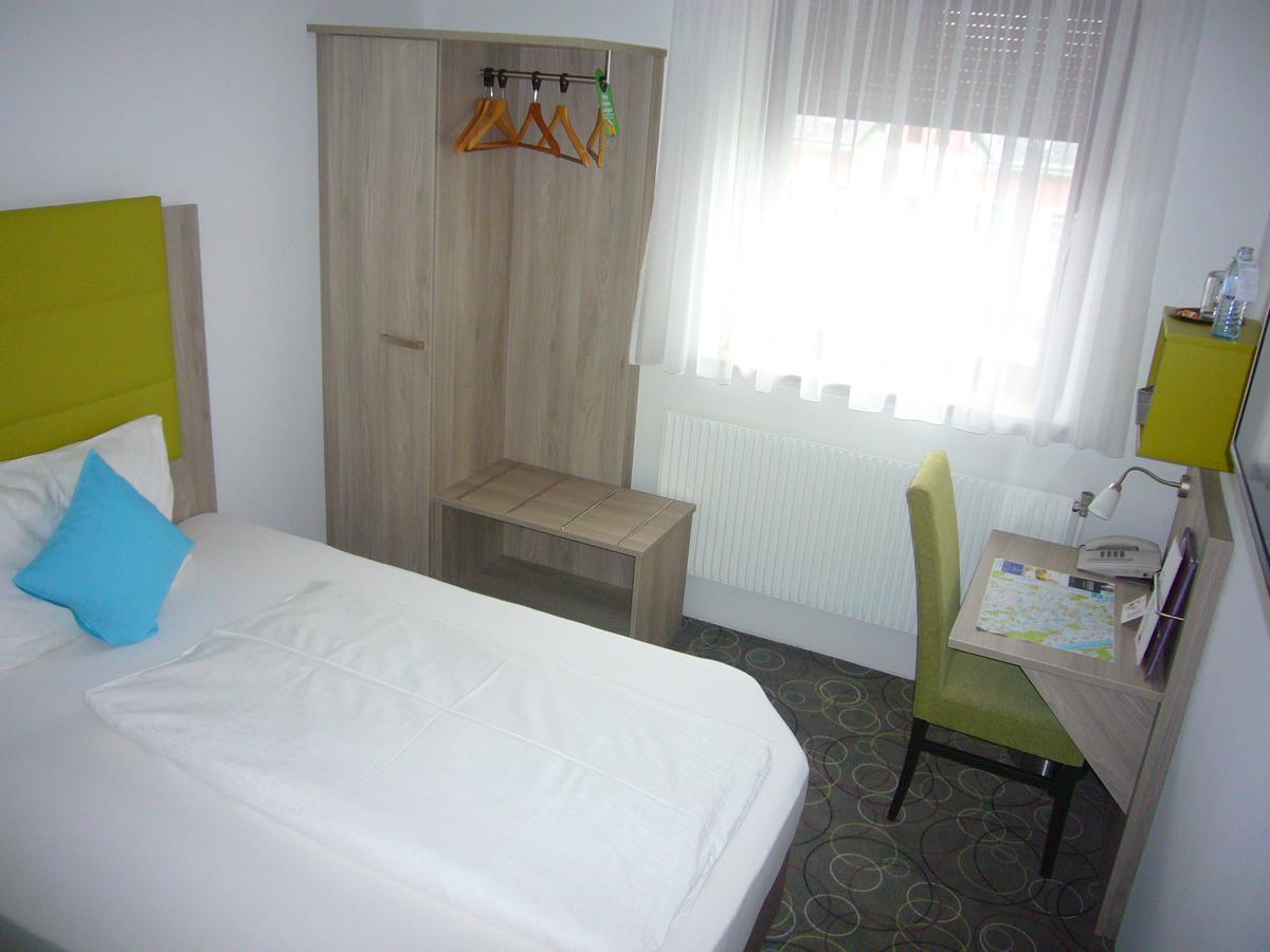 Hotel Strebersdorferhof 3*