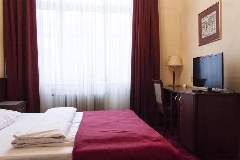 Hotel Furstenhof 3*