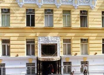 Carlton Opera 3*