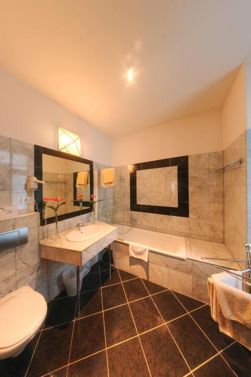 Aparthotel Carlton Opera 3*