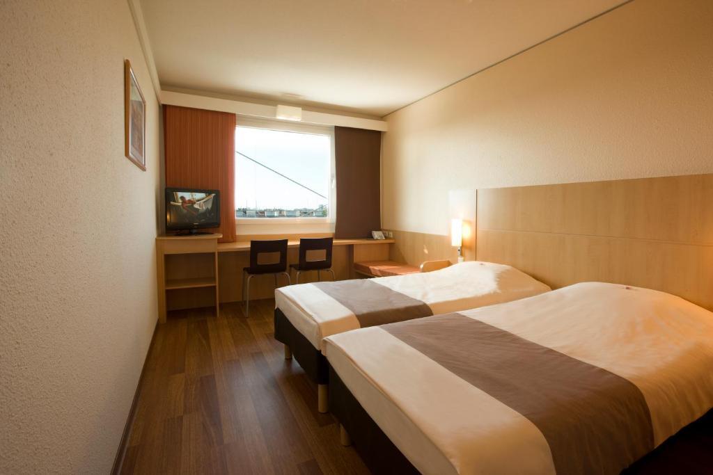 Ibis Messe 3*