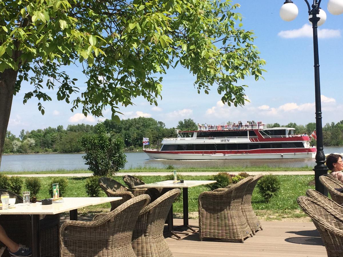 Gasthof River Wien