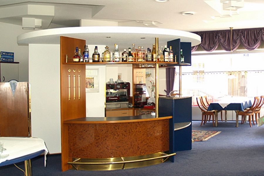The Weekend 4*
