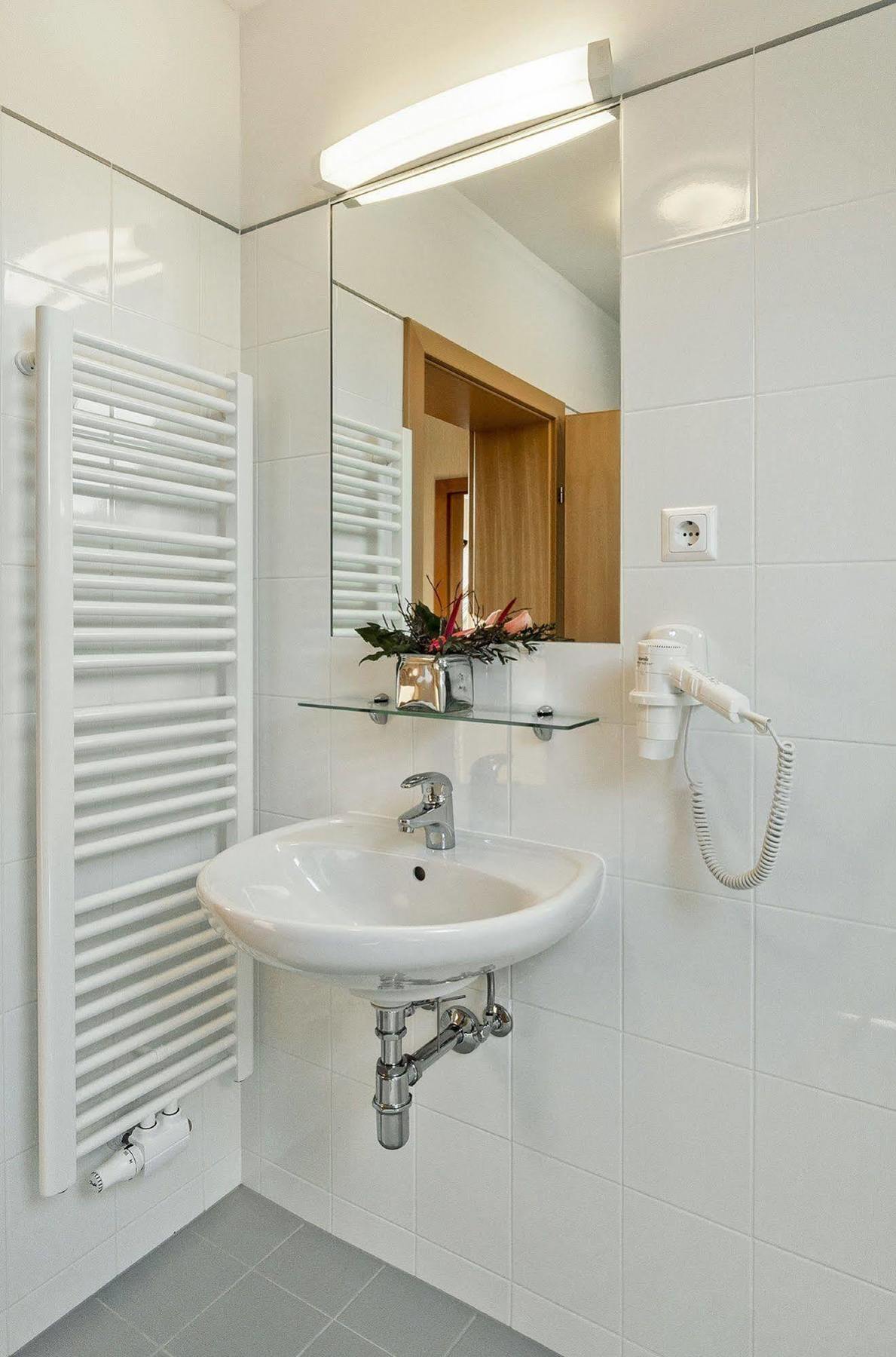 Club Cortina Hotel 4*