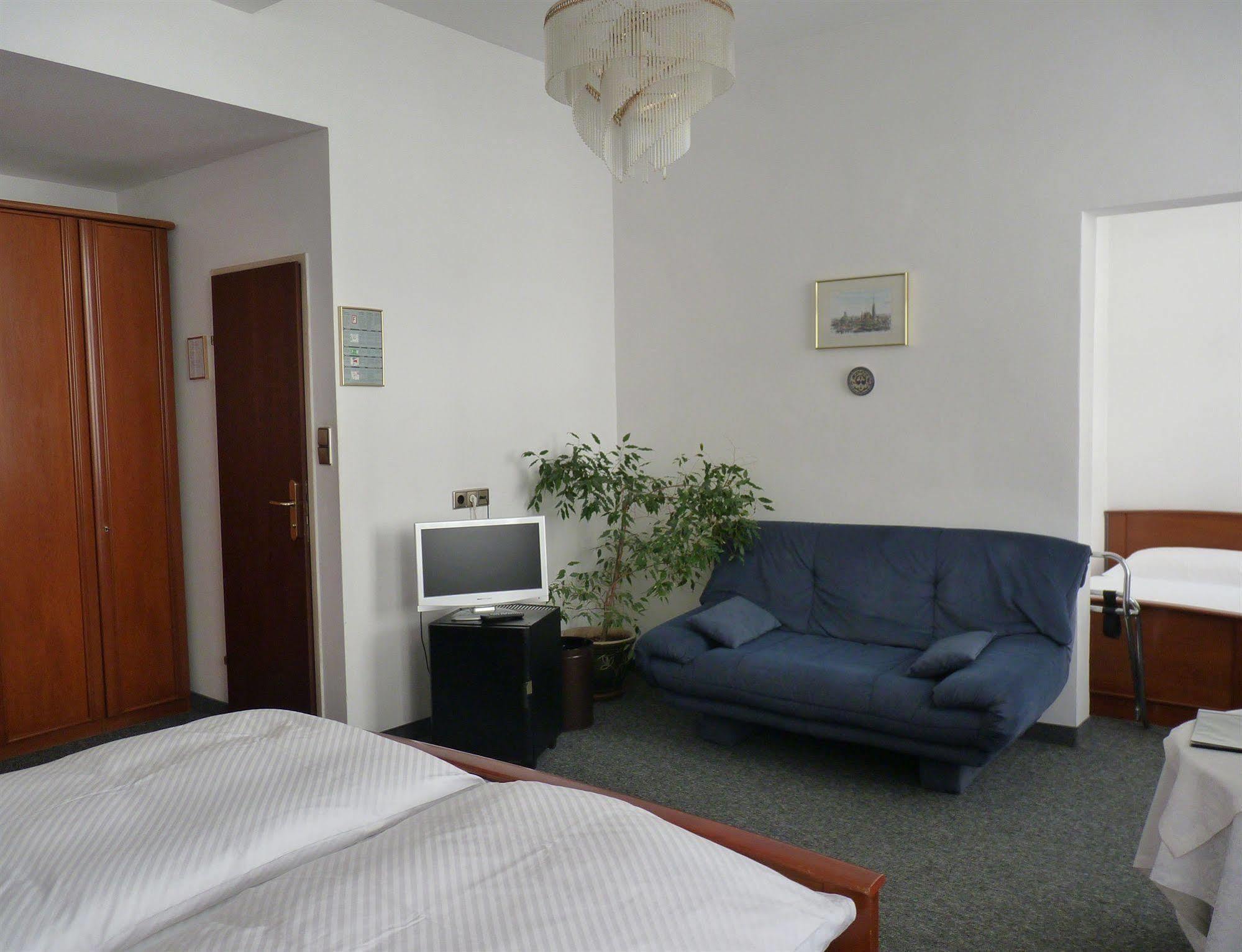 Lumes - Self Check In Guest house