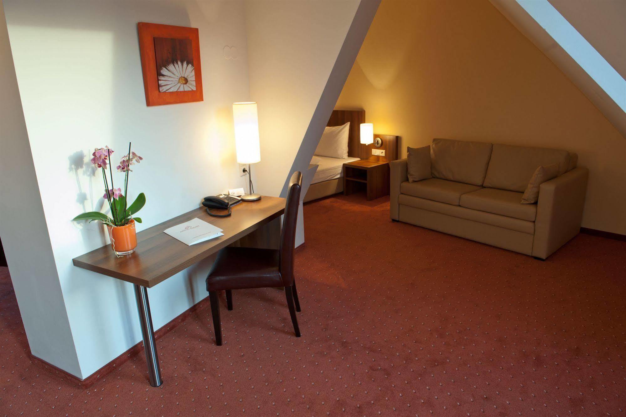 Hahn Hotel 3*