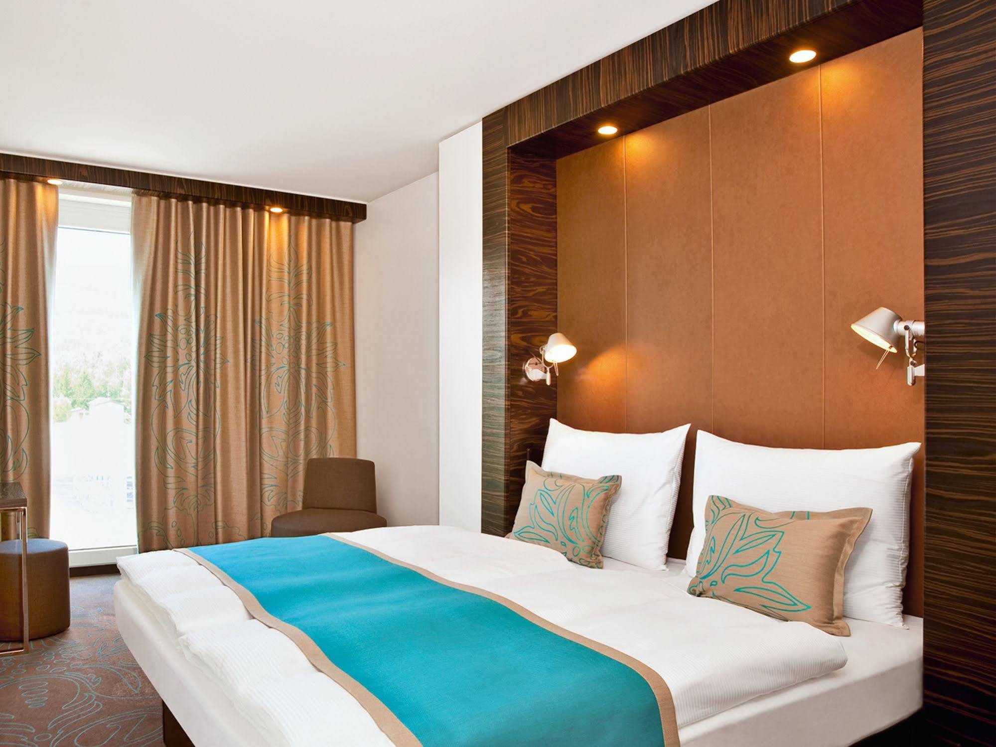 One Westbahnhof Hotel 3*