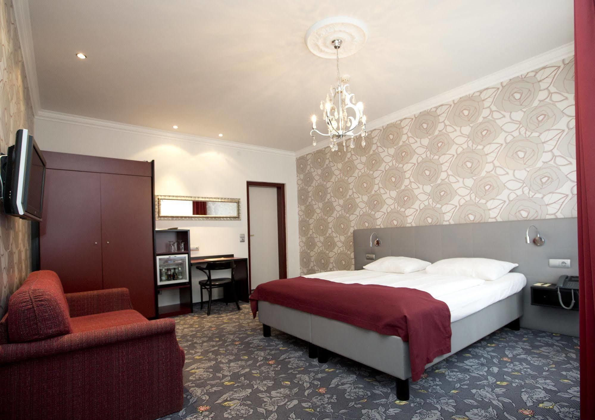 Fuerst Metternich 3* Vienna