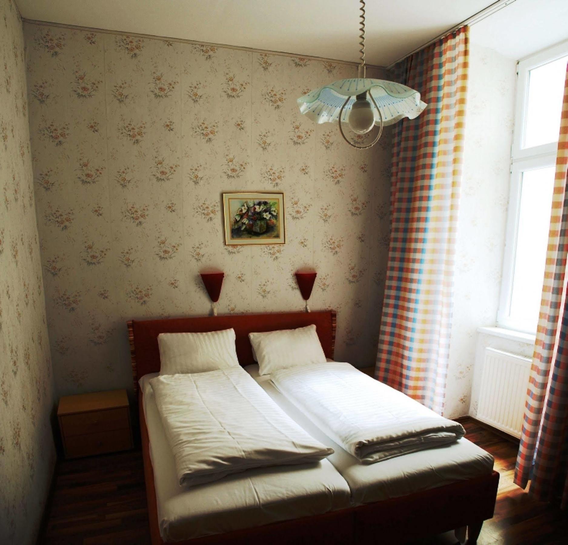 Bed & Breakfast Arpi Vienna