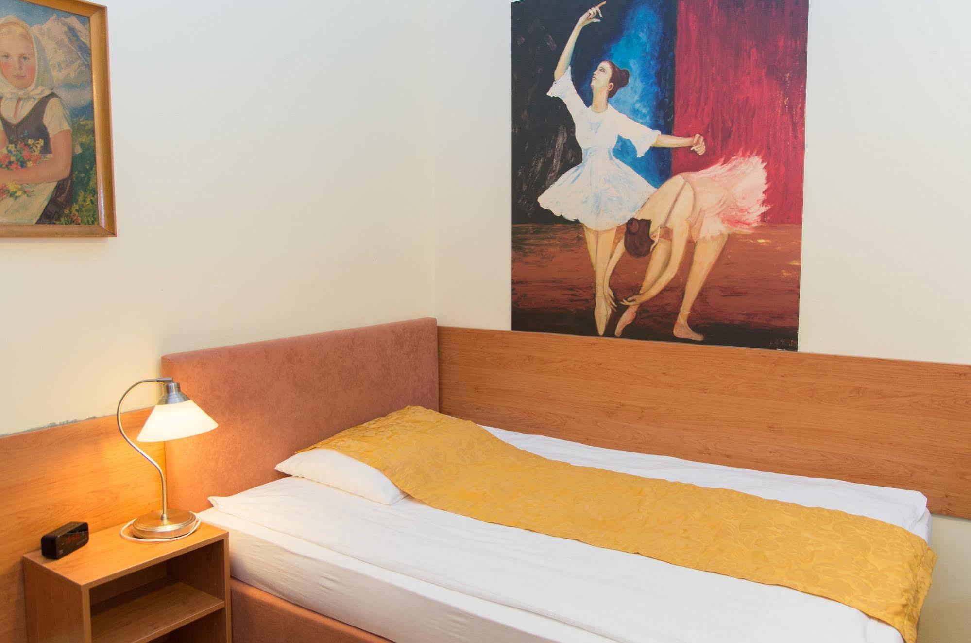 Lehrerhaus 2* Viena