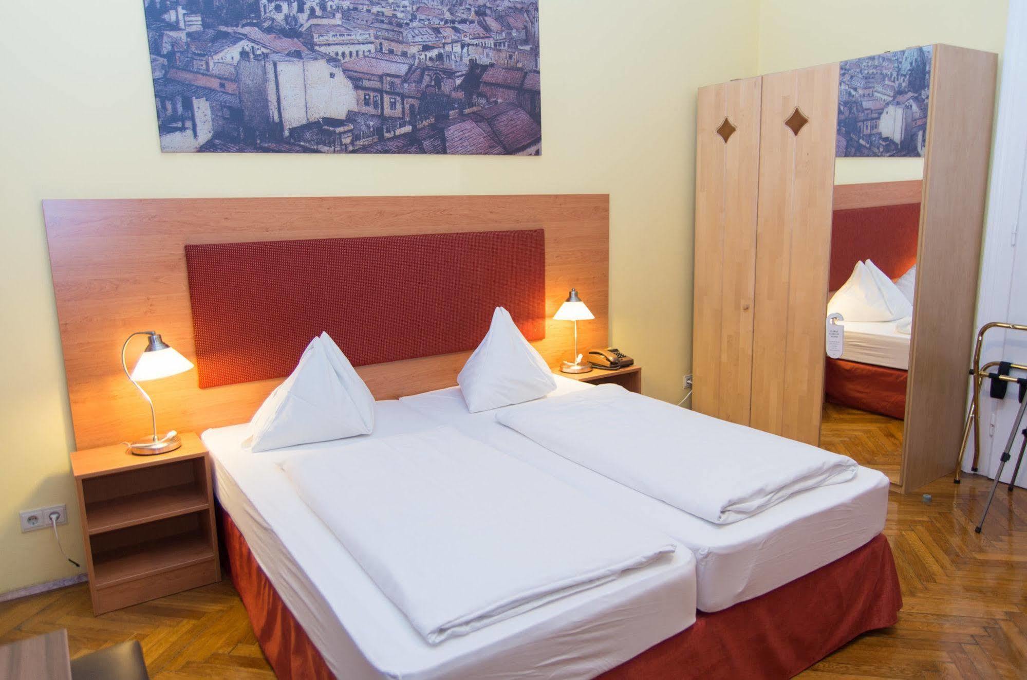 Hotel Lehrerhaus 2*