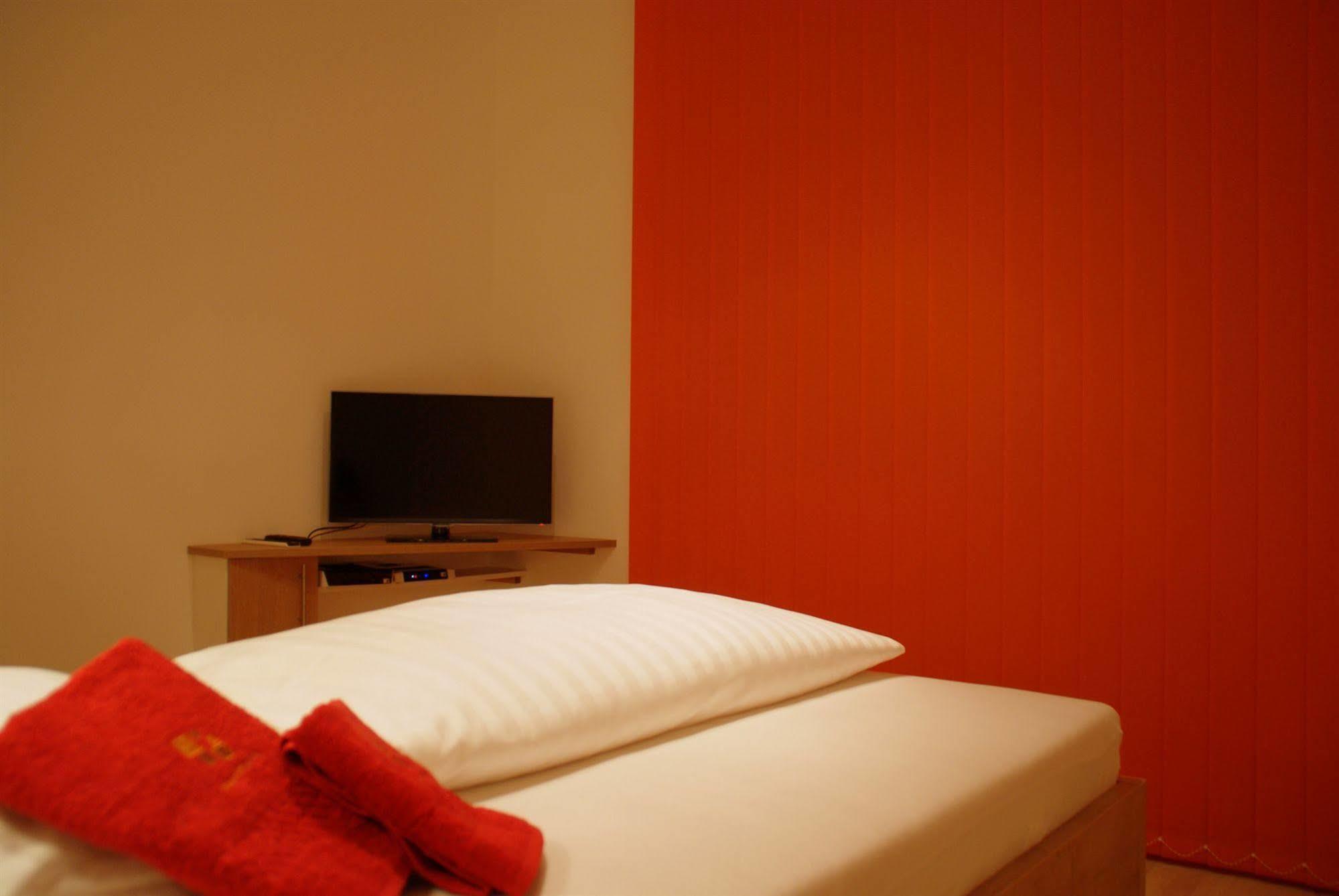 Servus Karlsplatz Apartment