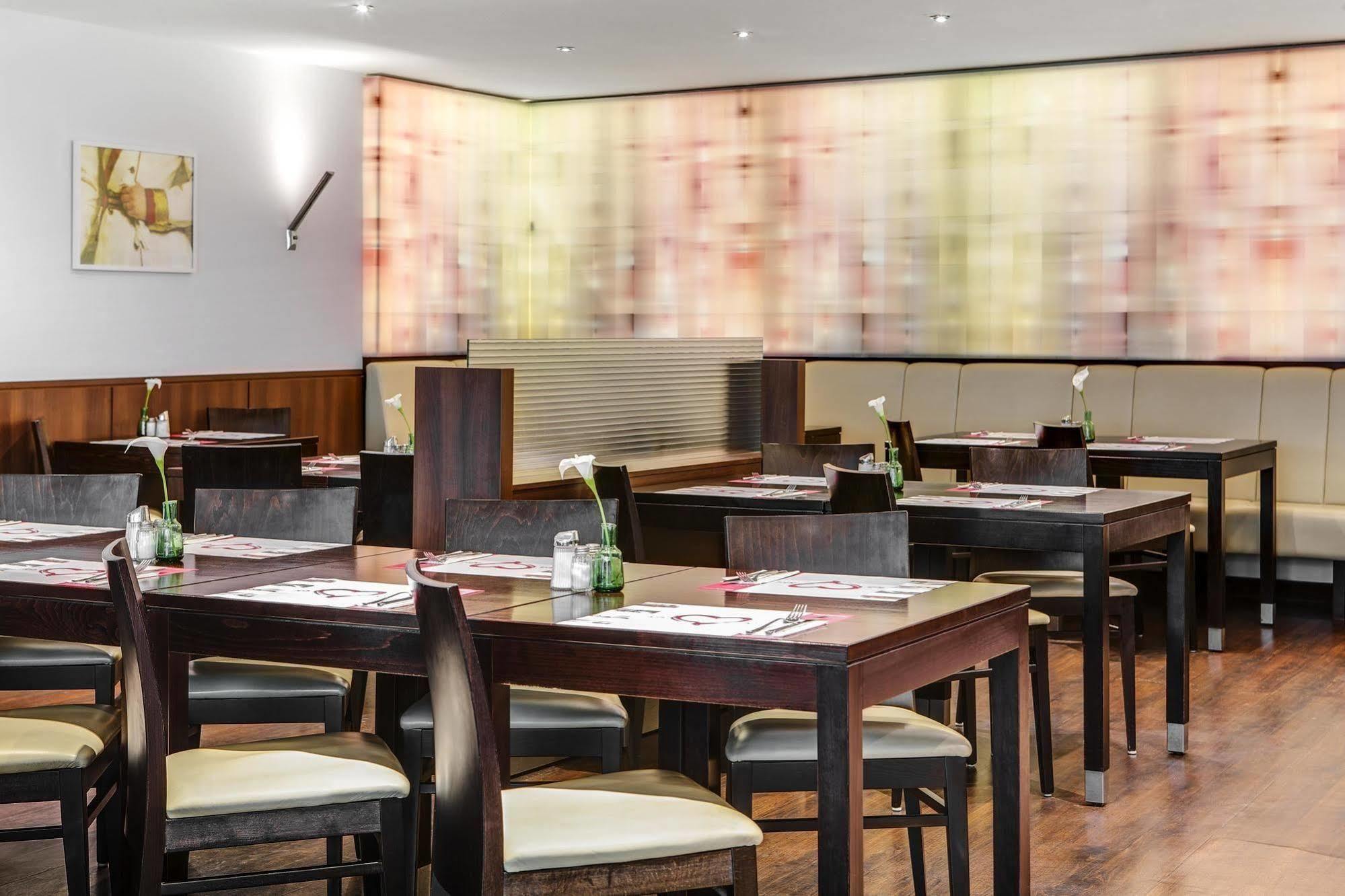 Intercityhotel Hotel Vienna