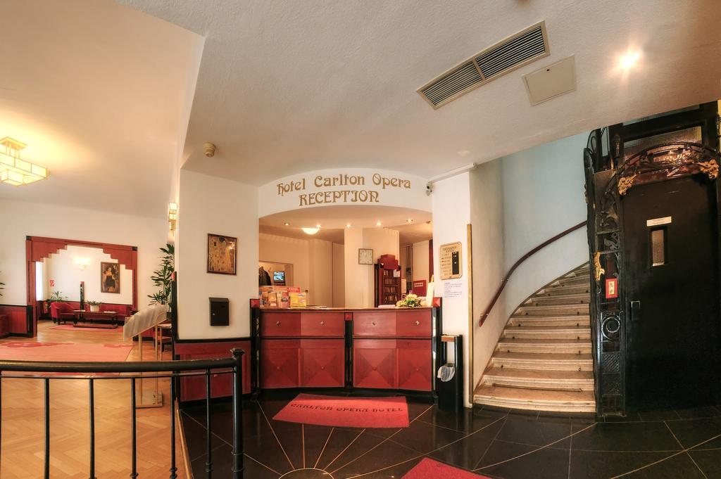 Carlton Opera 3*