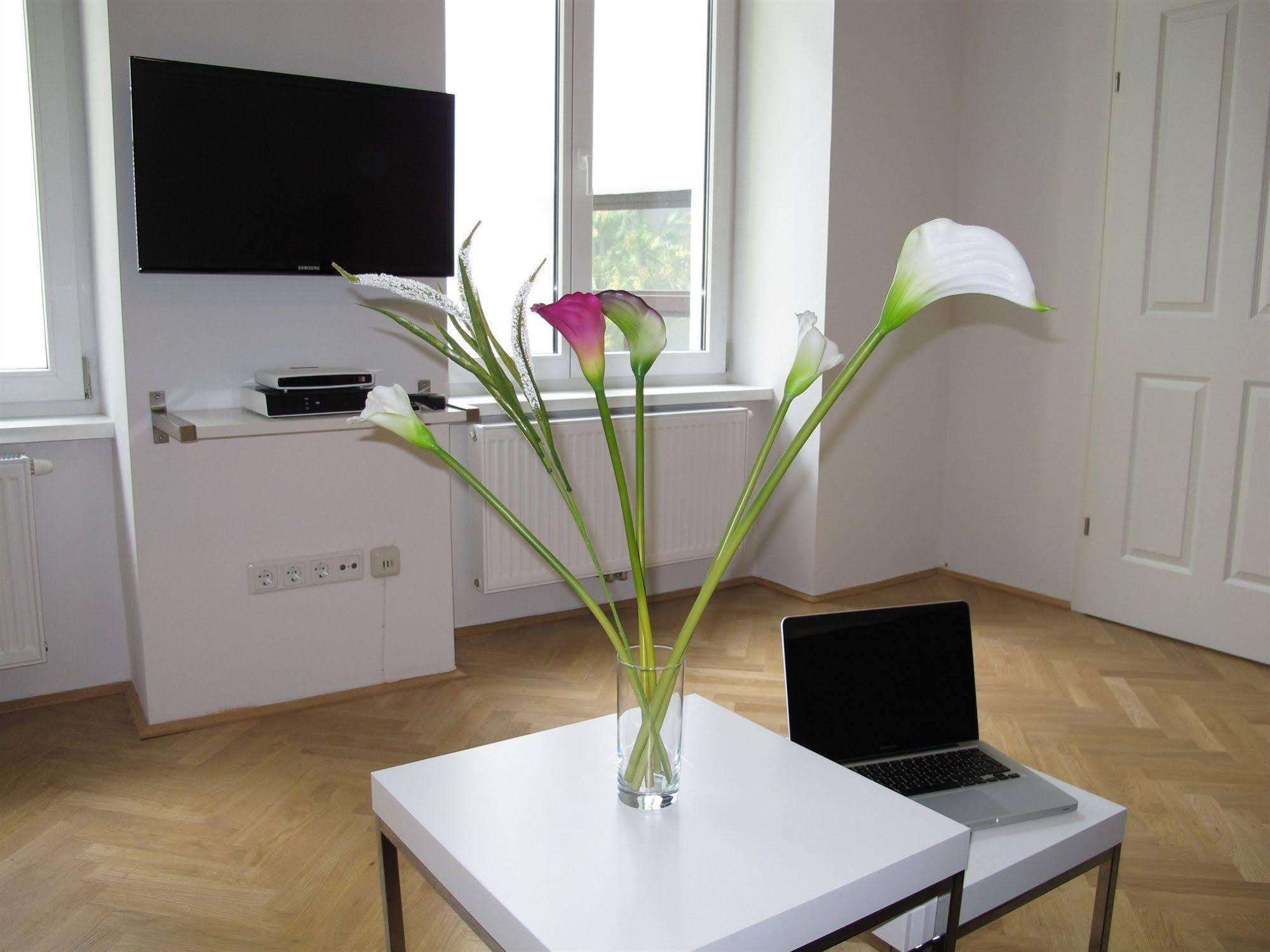 Vienna-living Apartment *