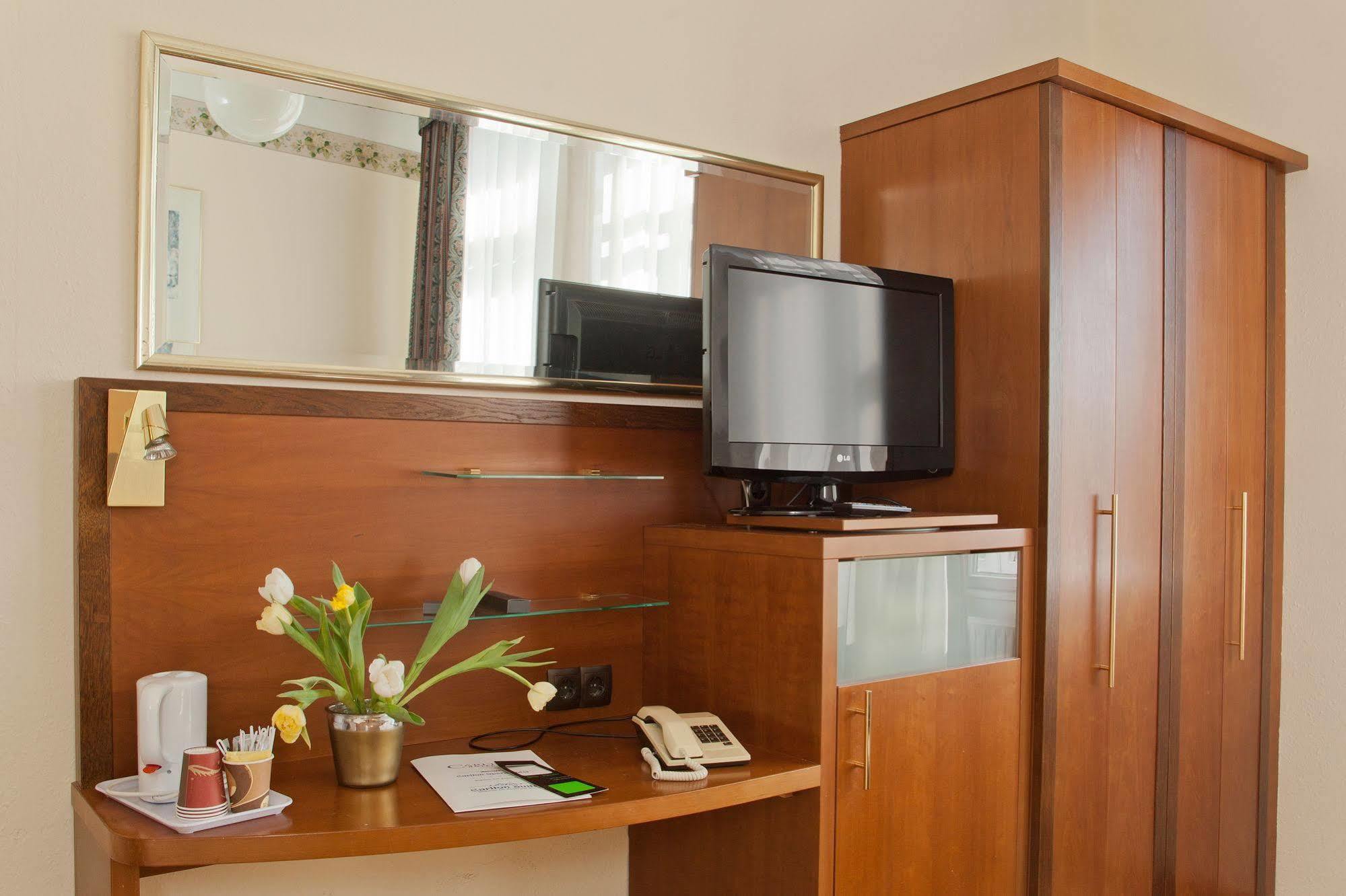 Hotel Carlton Opera