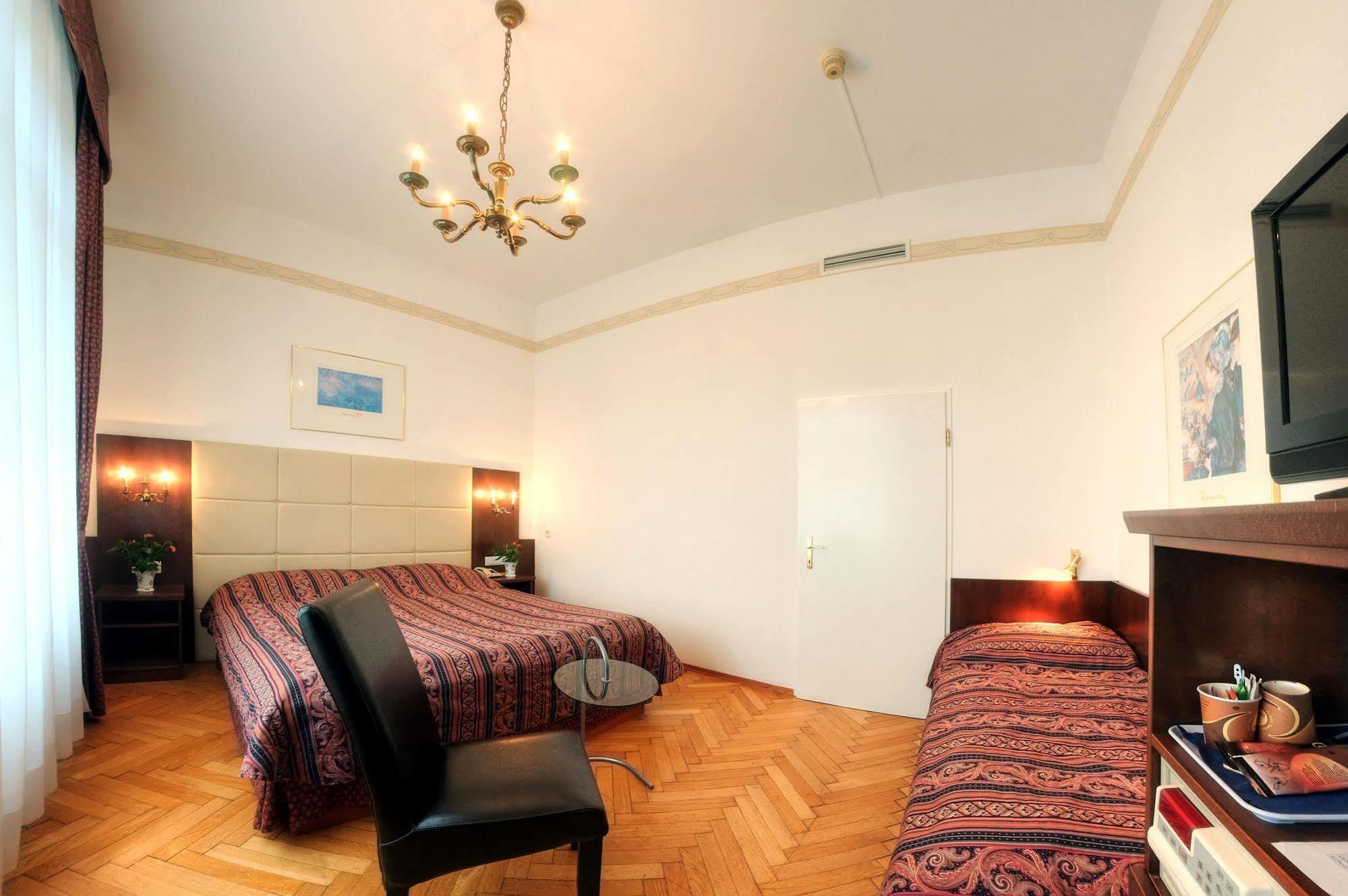Carlton Opera 3* Vienna