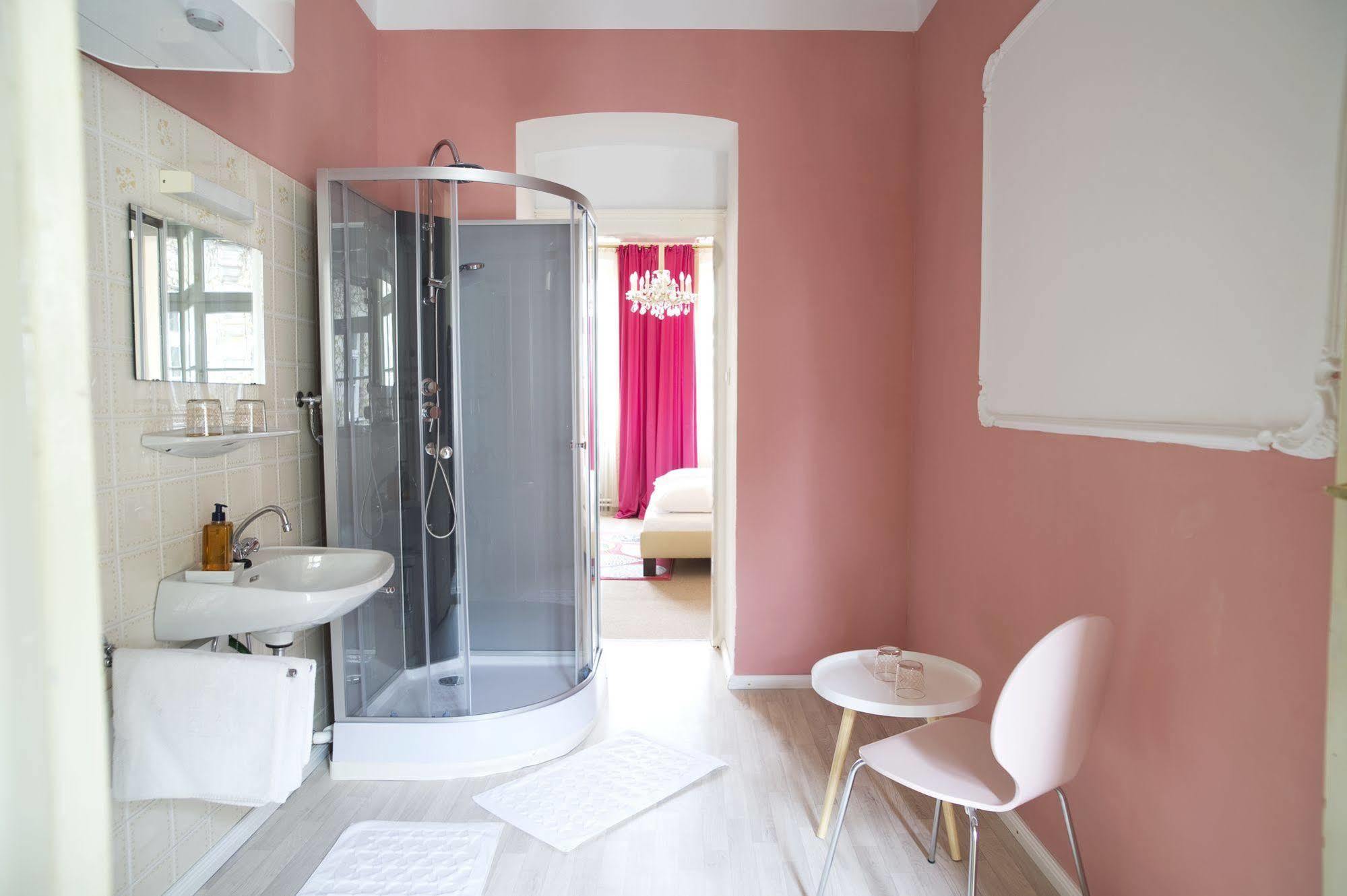 Schwalbe Hotel Vienna