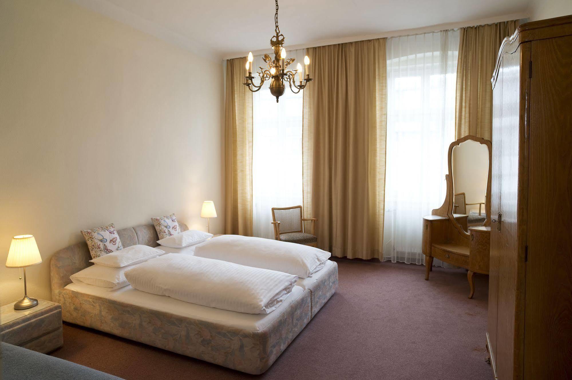 Schwalbe Hotel 4*