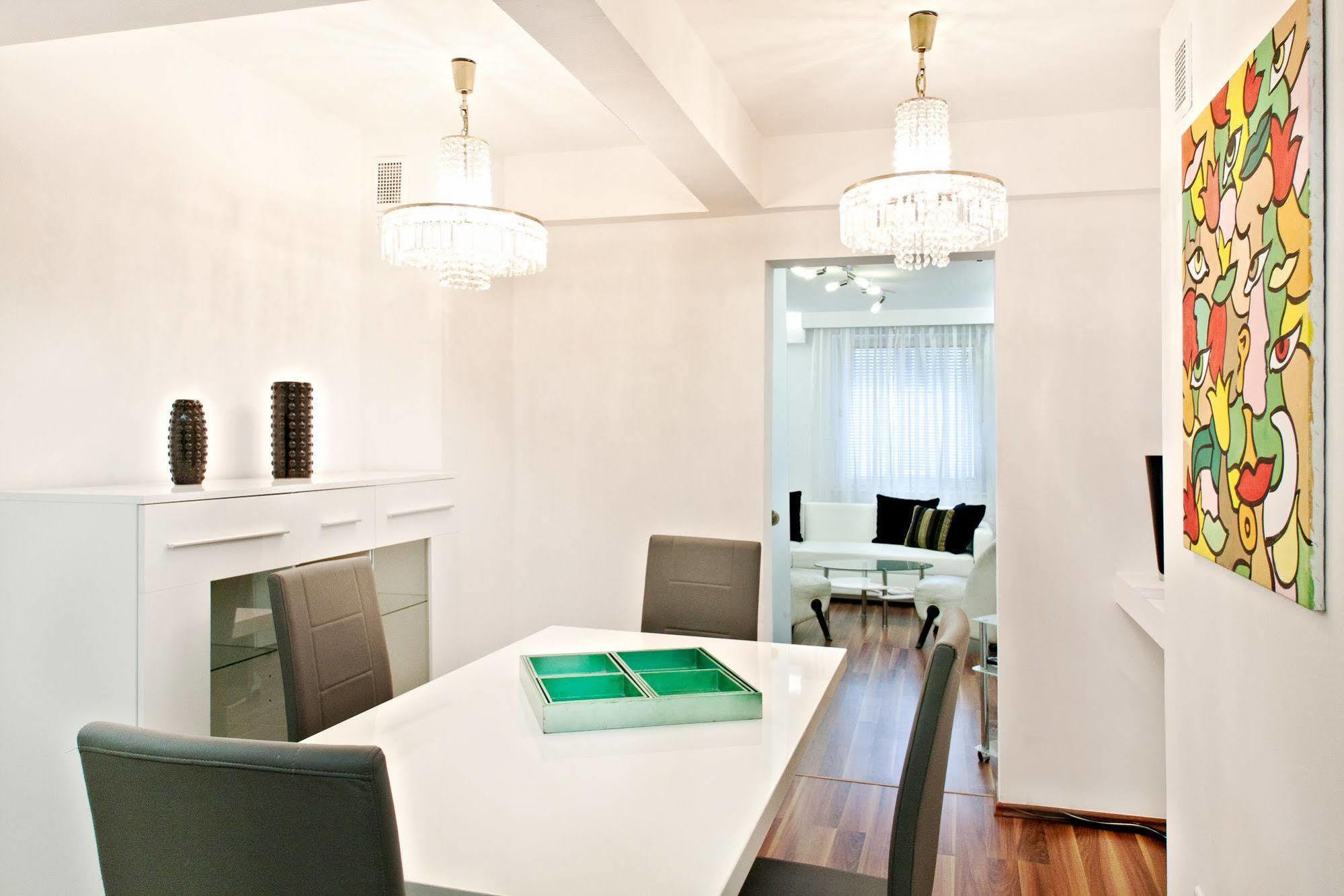 Design Luxury Home In Vienna