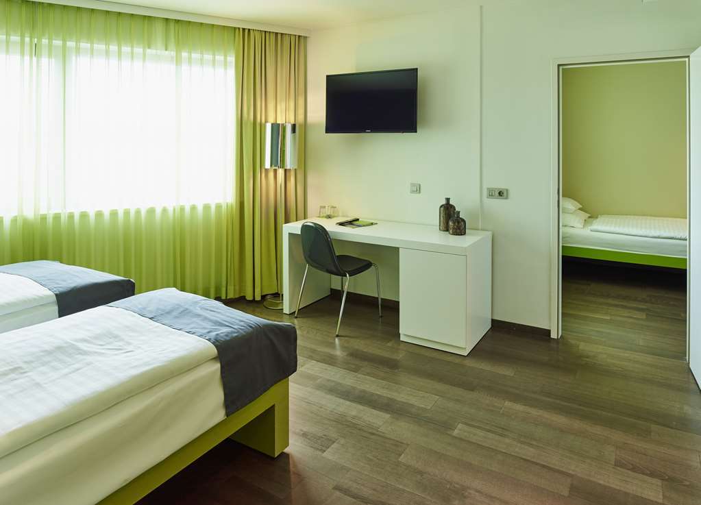 Plaza Gasometer Hotel 4*